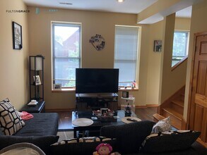 1443 N Bosworth Ave in Chicago, IL - Building Photo - Building Photo
