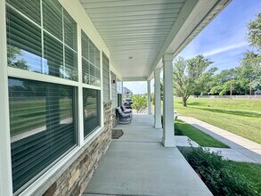 371 Didier Ct in Buffalo Grove, IL - Building Photo - Building Photo