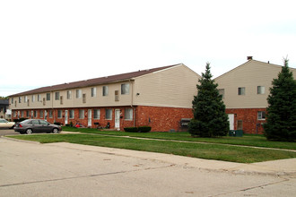 Goddard Estates in Taylor, MI - Building Photo - Building Photo