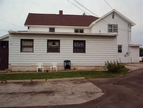 103 N Reinberg St in Scottville, MI - Building Photo - Building Photo