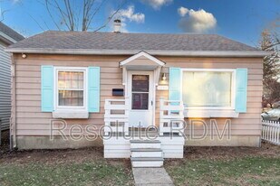 1128 Sterling St in Indianapolis, IN - Building Photo