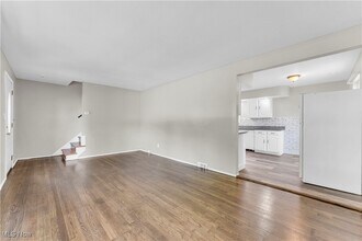 21530 Bruce Ave in Euclid, OH - Building Photo - Building Photo