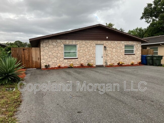 property at 3662 141st Pl N