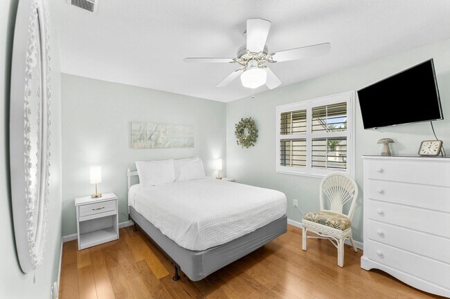 222 White Sandy Dr in Panama City Beach, FL - Building Photo - Building Photo