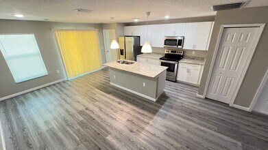 1349 Vandalia Ave SE in Palm Bay, FL - Building Photo - Building Photo