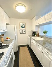 241 W 43th St in Broken Arrow, OK - Building Photo - Building Photo