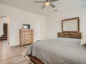 1717 Foxglove Dr in Lockhart, TX - Building Photo - Building Photo