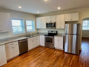 213 53rd Ave N in Nashville, TN - Building Photo - Building Photo