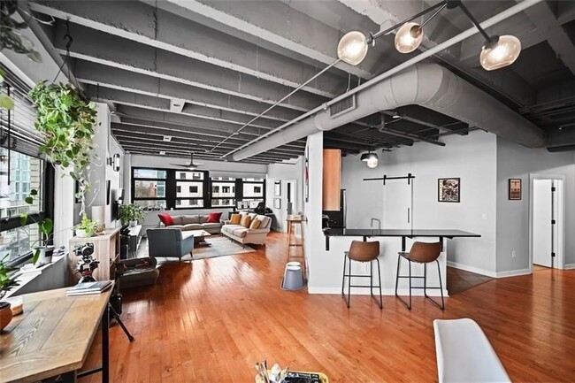 property at 878 Peachtree St NE