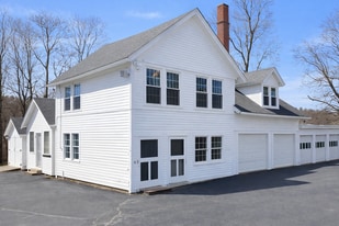 28 Pearl St in Seymour, CT - Building Photo