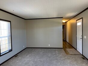 10694 State Rte 762 in Lockbourne, OH - Building Photo - Building Photo