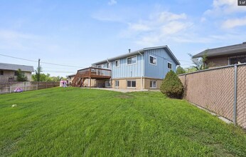 620 Carr St in Lakewood, CO - Foto de edificio - Building Photo