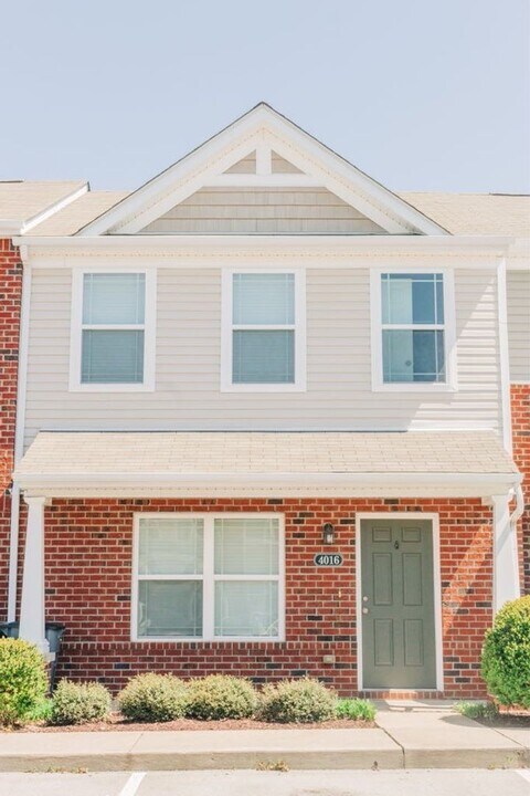 4016 Currant Ct in Spring Hill, TN - Building Photo