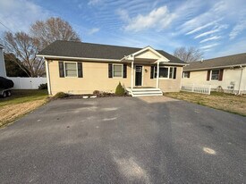 12511 Salisbury Rd in Ocean City, MD - Building Photo