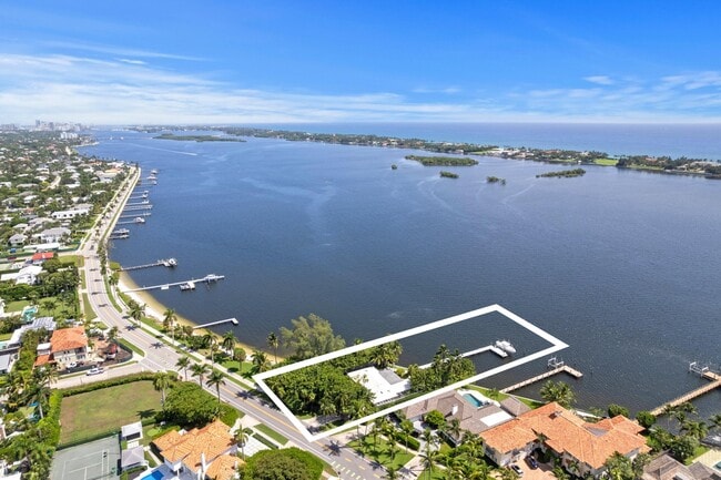 7500 S Flagler Dr in West Palm Beach, FL - Building Photo - Building Photo