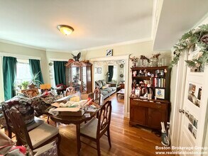 81 Florence St, Unit #1 in Boston, MA - Building Photo - Building Photo