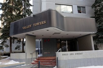 Valley Towers in Edmonton, AB - Building Photo - Building Photo