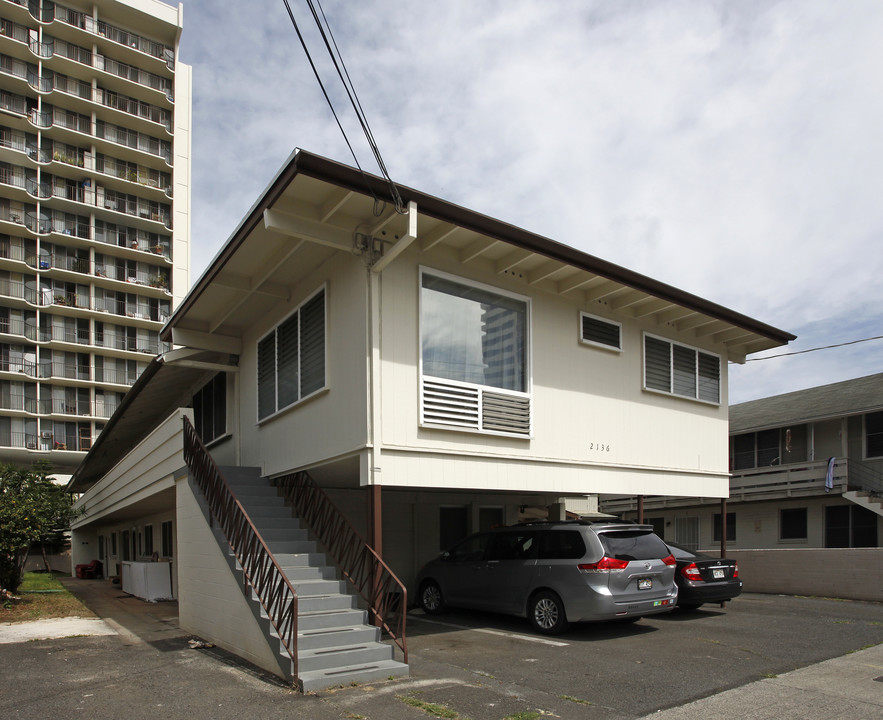 2136 Waiola St in Honolulu, HI - Building Photo