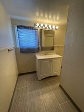 377 SE Ella St in Roseburg, OR - Building Photo - Building Photo