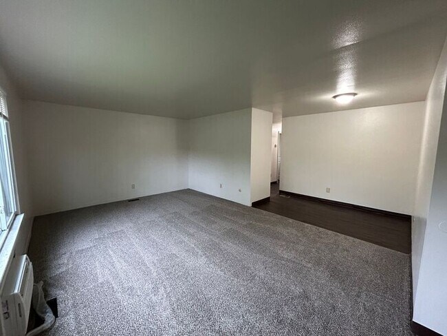 4569 Croftshire Dr in Dayton, OH - Building Photo - Building Photo