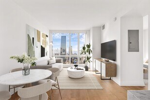 460 W 42nd St in New York, NY - Building Photo