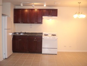 Dryden Apartments in Arlington Heights, IL - Foto de edificio - Interior Photo