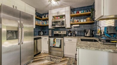 2122 Lake Blvd in Winter Haven, FL - Building Photo - Building Photo