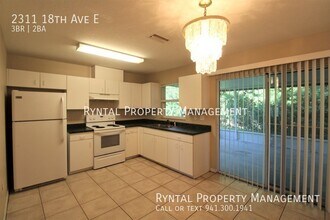 2311 18th Ave E in Palmetto, FL - Building Photo - Building Photo