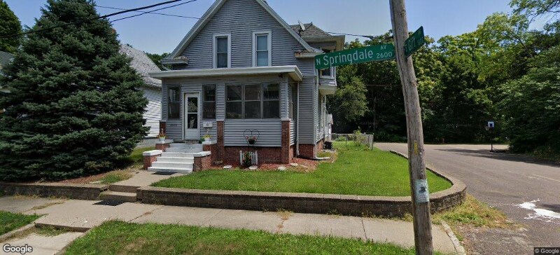 2618 N Springdale Ave in Peoria, IL - Foto de edificio