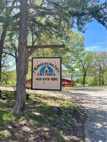136 Kimberling City Ctr Ln, Unit 2 in Kimberling City, MO - Building Photo