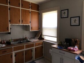 26 Alexander St, Unit 1 in Rochester, NY - Building Photo - Building Photo