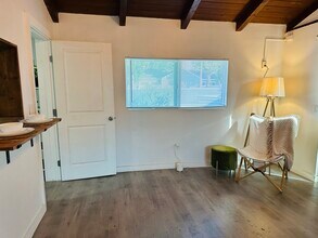 2707 Cridge St, Unit B in Riverside, CA - Foto de edificio - Building Photo