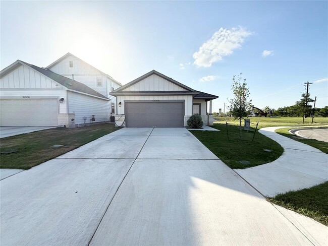 12006 Curlin Cv in Buda, TX - Building Photo - Building Photo