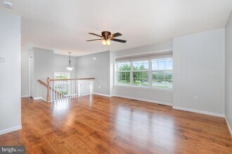 774 Winding Ln in Harrisburg, PA - Building Photo - Building Photo