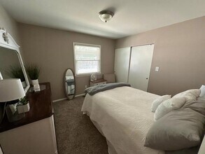 4111 Woodstock Dr in Fort Wayne, IN - Building Photo - Building Photo