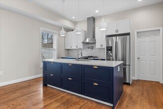 63 Perrin St in Boston, MA - Building Photo - Building Photo