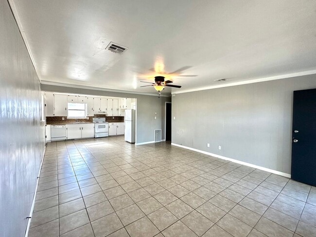 127 Monroe St in Braggs, OK - Building Photo - Building Photo