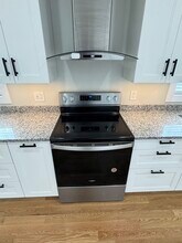 34 Curry Cir, Unit 2 in Swampscott, MA - Building Photo - Building Photo
