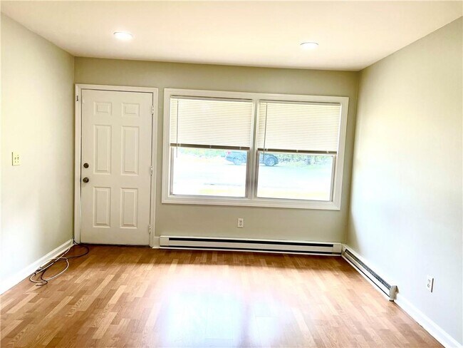 382 County Rte 22 in Wawayanda, NY - Building Photo - Building Photo