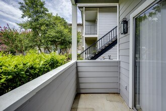 12166 Metric Blvd in Austin, TX - Building Photo - Building Photo