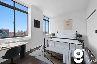 77 W 24th St in New York, NY - Building Photo - Building Photo