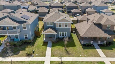 210 Timber Brook Dr in Hutto, TX - Building Photo - Building Photo