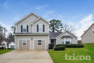 6945 Pompas Ct in Douglasville, GA - Building Photo