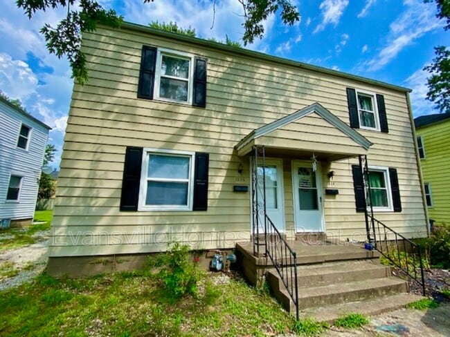 property at 1226 S Roosevelt Dr