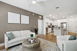 Lamplighter Legacy in Ocala, FL - Foto de edificio - Building Photo