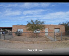 310 Indio Pl in Tucson, AZ - Building Photo - Building Photo