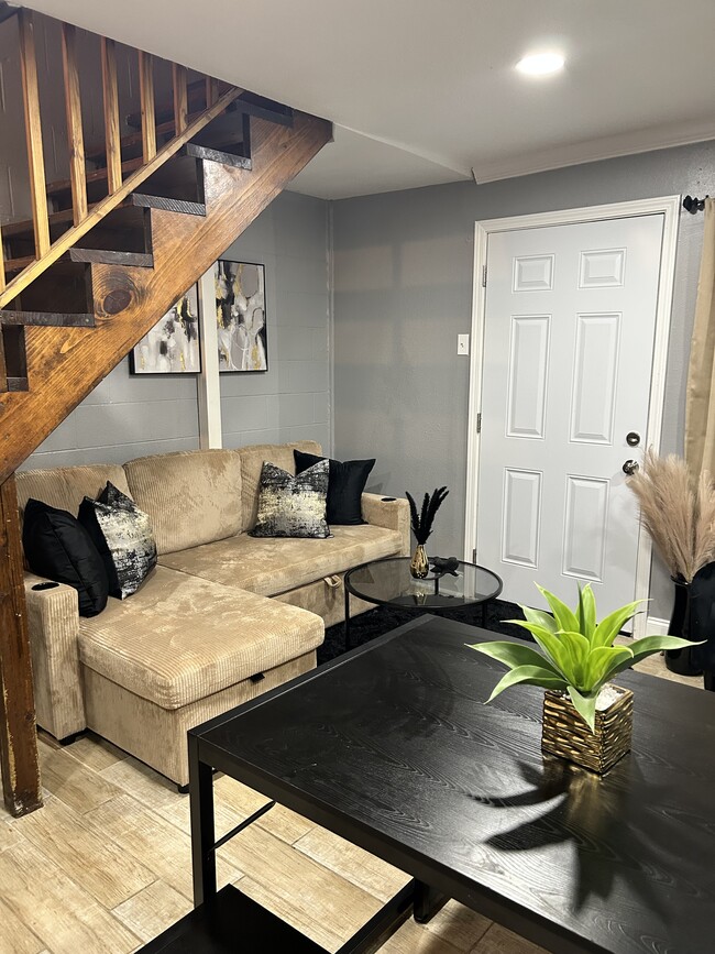 277 Chatsworth St, Unit 279