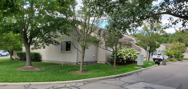 property at 649 Glasgow Ct