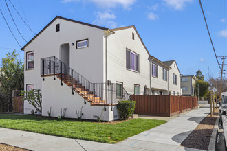 The Donbar Apartments in Redwood City, CA - Building Photo - Building Photo