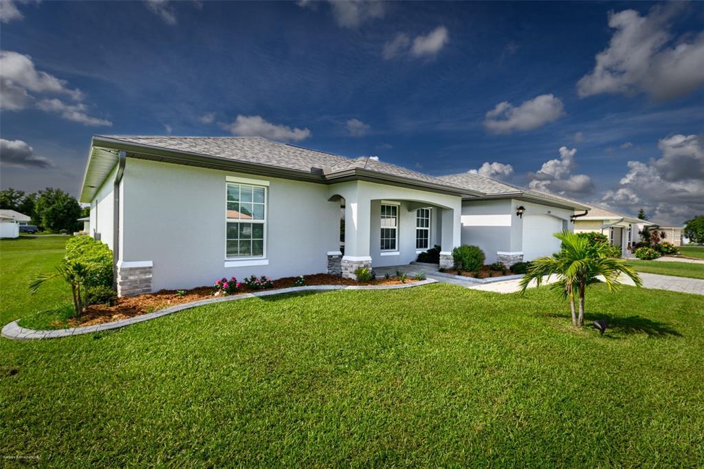 25583 Deep Creek Blvd in Punta Gorda, FL - Foto de edificio